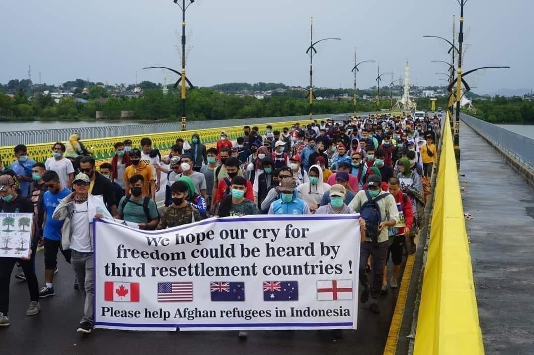 Naim2Karimi's tweet photo. #HelpRefugees_Indonesia https://t.co/SKKhknMTnI