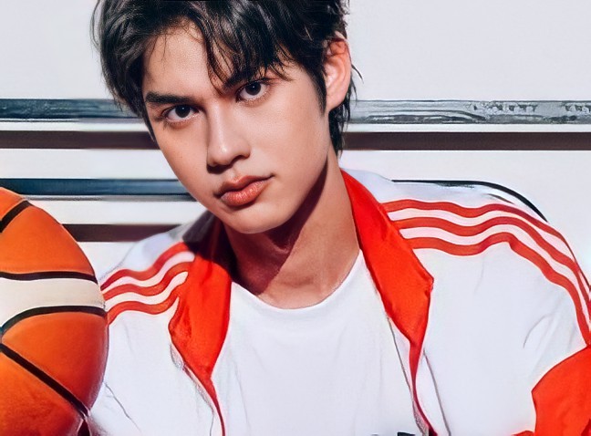mickmetastic's tweet photo. Paraluman 🏀🏆 

"Basta basketball player cheater!"

"Bola nga hindi ko hinahayaang makuha ng iba, ikaw pa kaya?"

a no boyfriend since birth and a rumored playboy varsity player story ❤ https://t.co/FkOSvxQsYk