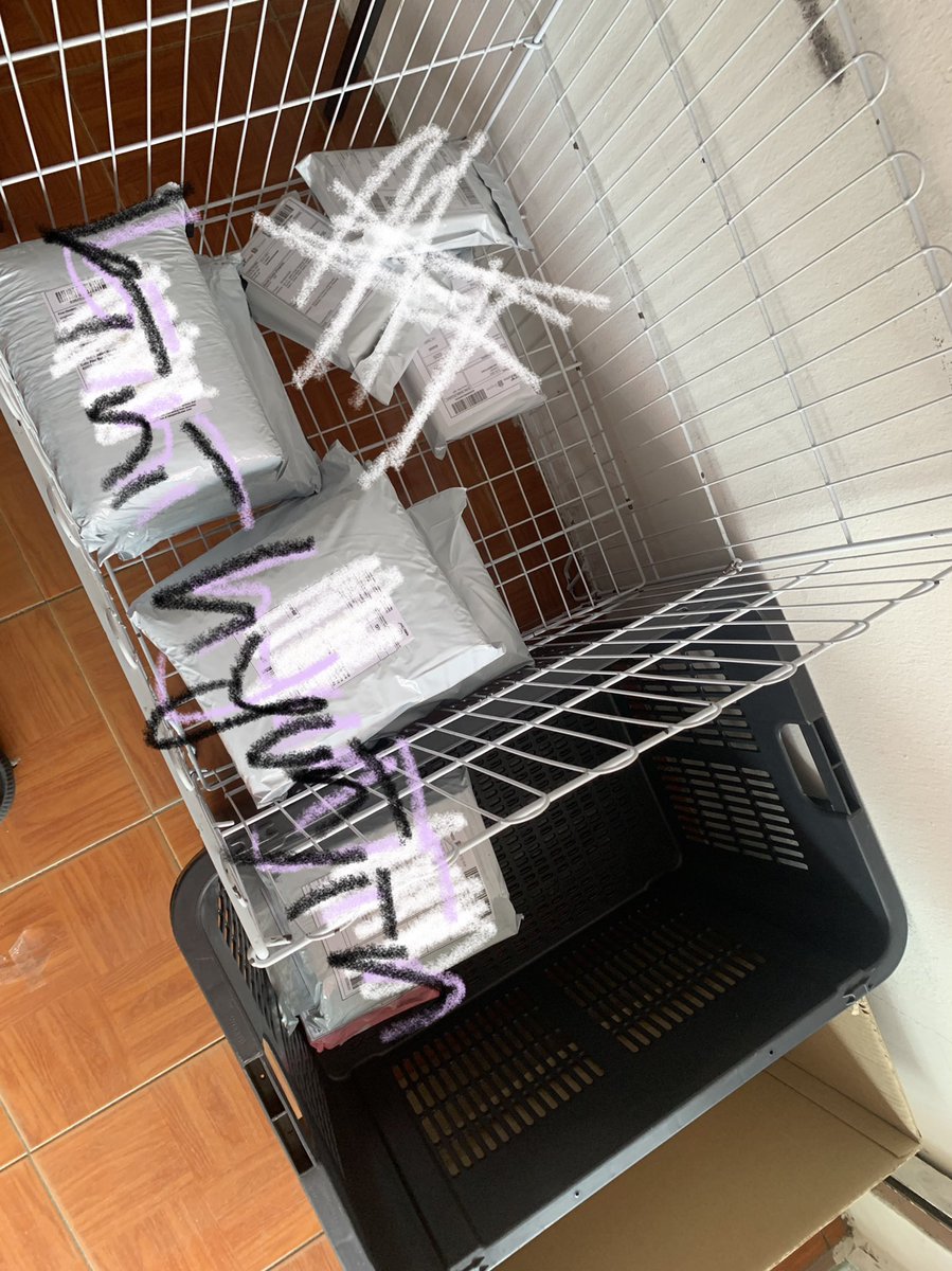 yongheestay's tweet image. #yongheeposto 📮 | #yongheeupdate 📌

i’ve dropped all of the parcels for subk albums just now!❣️ do check my masterlist (2022) for your tracking number! can be found in my carrd at my 📌 tweet &amp;lt;3!