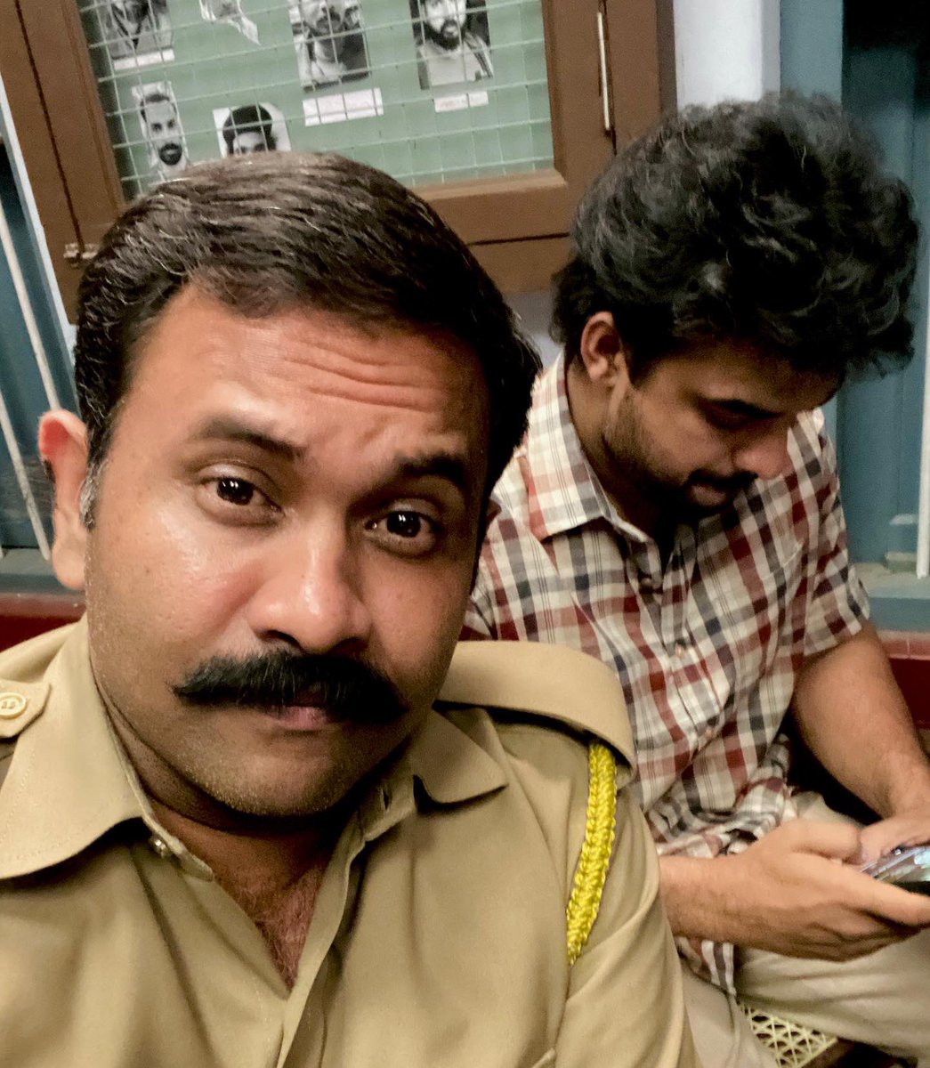 AjuVarghesee's tweet photo. ⚡️@ttovino @basiljoseph25 @GuruSomasundar @_MinnalMurali @NetflixIndia @Netflix_INSouth https://t.co/eOHVzvqFLB