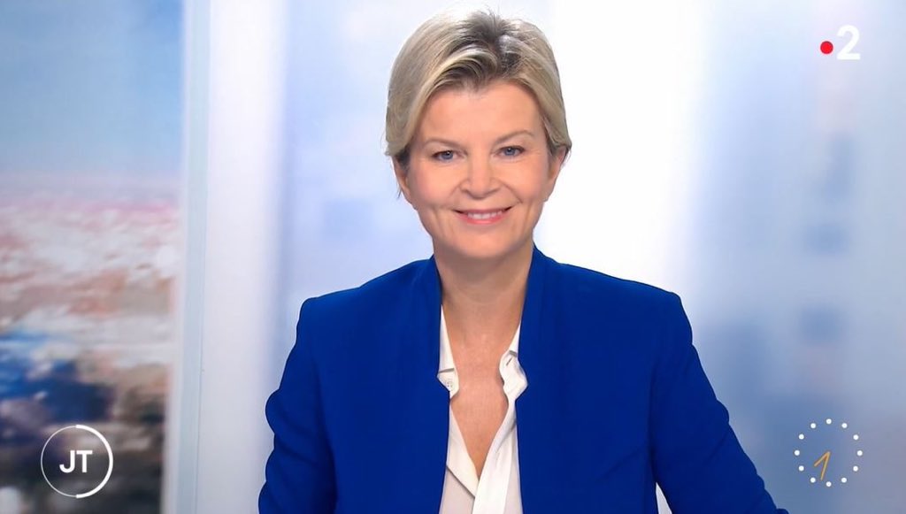 francetvpro's tweet photo. Les rendez-vous de l’information de @France2tv largement plébiscités hier 👏🏻👏🏻

➡️ #Telematin #JT #8h30 + de 1,1 M et 31,4% de PdA @Estellecolin2 

➡️ #JT #13h @JulianBugier 3M de tvsp et 24% de PdA

➡️ #JTWE @LaurentDelahous leader avec 5 167 000 tvsp et 23,2% de PdA https://t.co/yjzJ4O2JvU