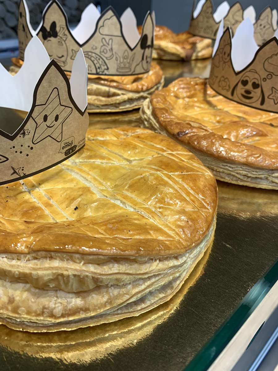 👑 Fêtez l’épiphanie ce week end en dégustant nos galettes des rois maison ! Pomme ou frangipane il y en a pour tous les goûts !
A tout de suite dans votre Super U <a href="/pipriac/">SUPER U Pipriac</a> ! 😋👋🏻
#epiphanie #gourmandise <a href="/ULesCommercants/">ulescommercants</a>