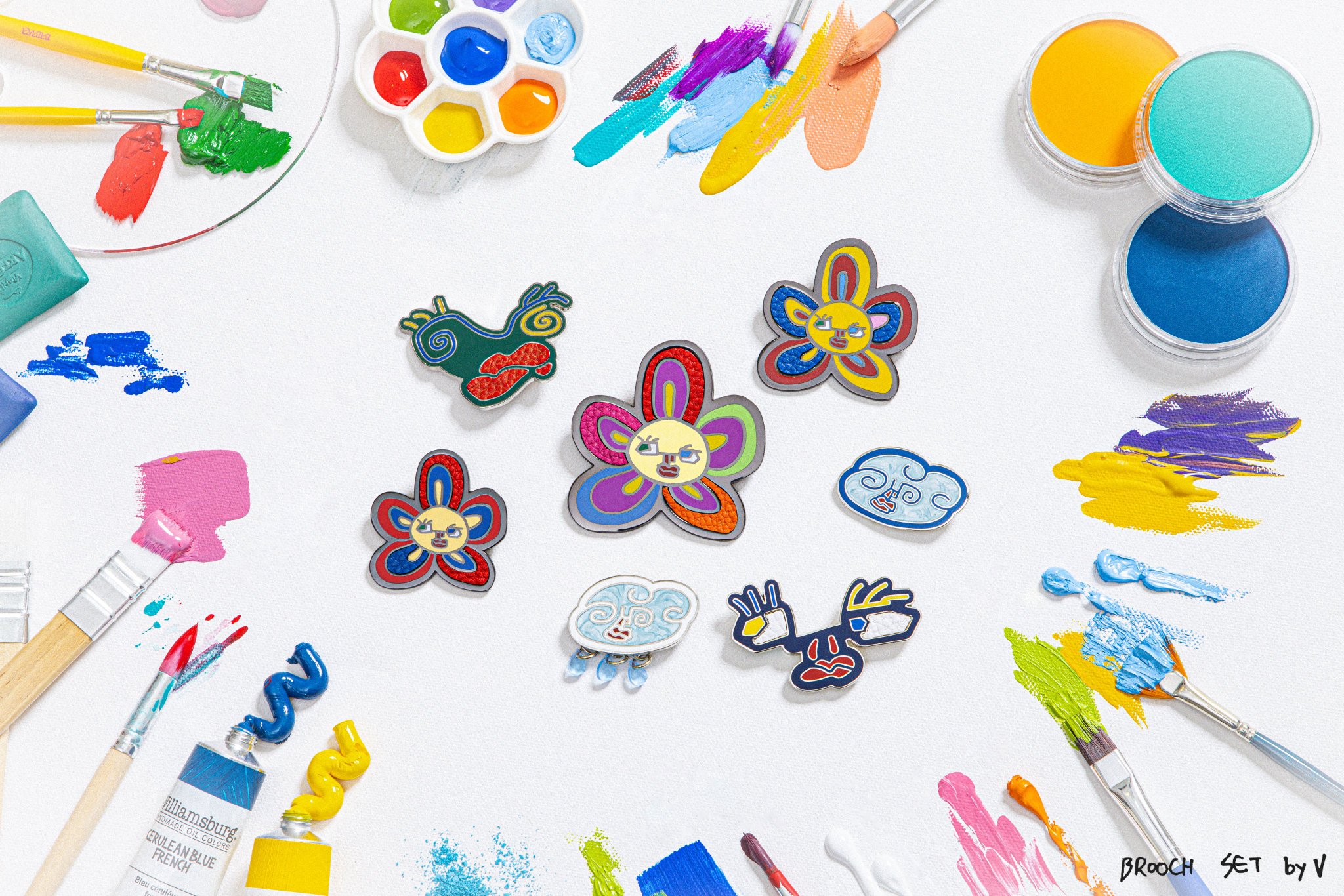 HYBE MERCH on Twitter: "ARTIST-MADE COLLECTION BY #BTS Merch. Style Photo -  V ver. 🙂🌼🌧BROOCH SET BY V #BY_BTS #BY_V https://t.co/Ujqnoifo8S" /  Twitter