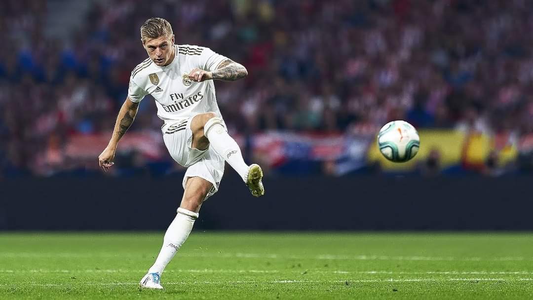 Madridfx1's tweet photo. دقة تمرير توني كروس لم تقل أبدا عن 92% في الـ 8 مواسم التي لعبها في الدوري الإسباني 🎯😮 

◉ 2014/15: 92%
◉ 2015/16: 94%
◉ 2016/17: 92%
◉ 2017/18: 93%
◉ 2018/19: 93%
◉ 2019/20: 94%
◉ 2020/21: 94%
◉ 2021/22: 95% https://t.co/QpTXaHqalf