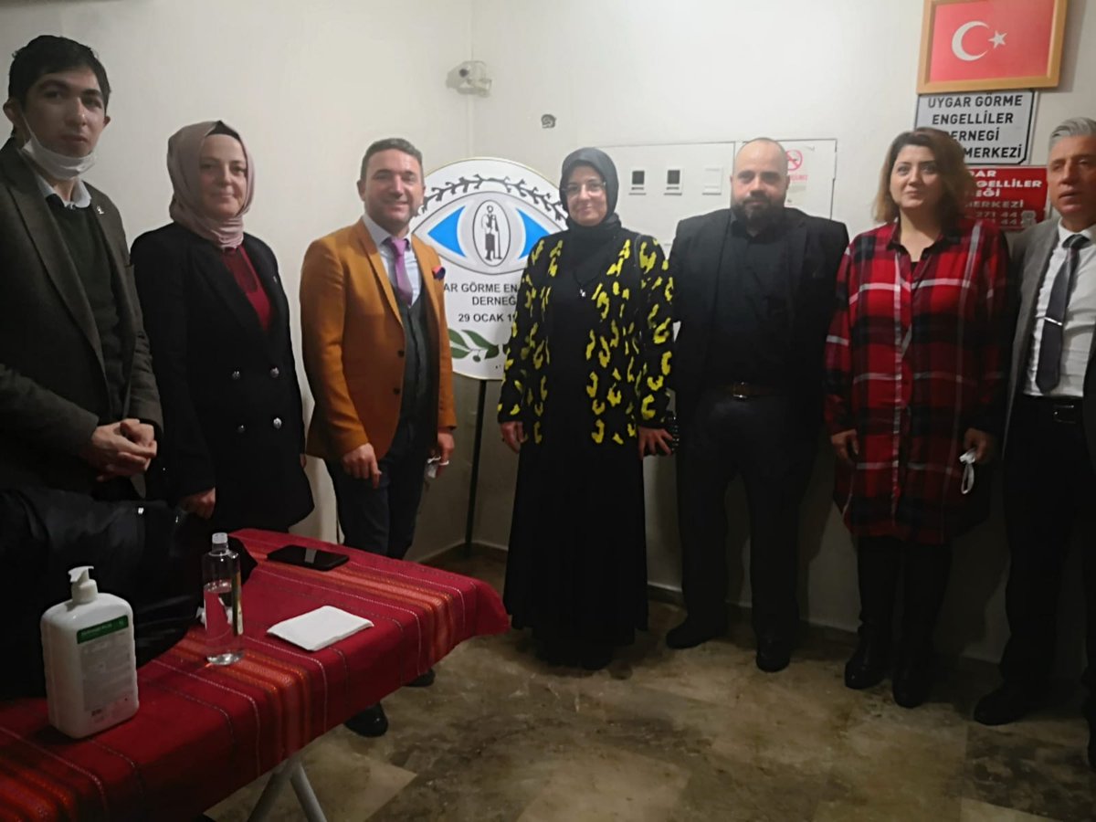 AtillaOdunc16's tweet photo. Beyaz Baston Görme Engelliler Haftası dolayısıyla Uygar Görme Engelliler Derneğimiz'de Dernek Başkanımız Feyyaz Ocak ile bir araya gelerek, üyelere baston ve konuşan saat hediyelerini takdim ettik.

Derneğimize çalışmalarında başarılar diliyorum. https://t.co/shRkJ1NQZ4