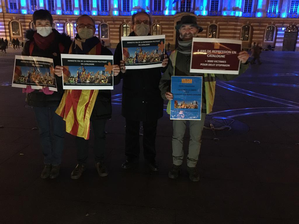 #Toulouse 140ème veillée en soutien au peuple catalan en lutte pour ses droits: justice impartiale, retour des exilés, liberté d’expression des élus, respect de sa langue, autodétermination bref en langage commun une solution politique négociée ds 1 cadre démocratique #Catalogne