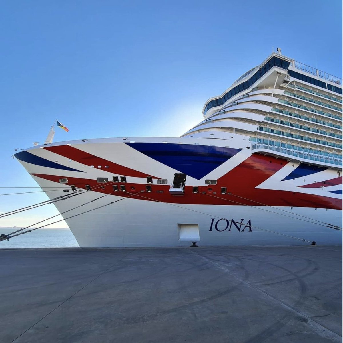 Oh hey, Iona 👋

📷: wanderingthroughseas on Instagram