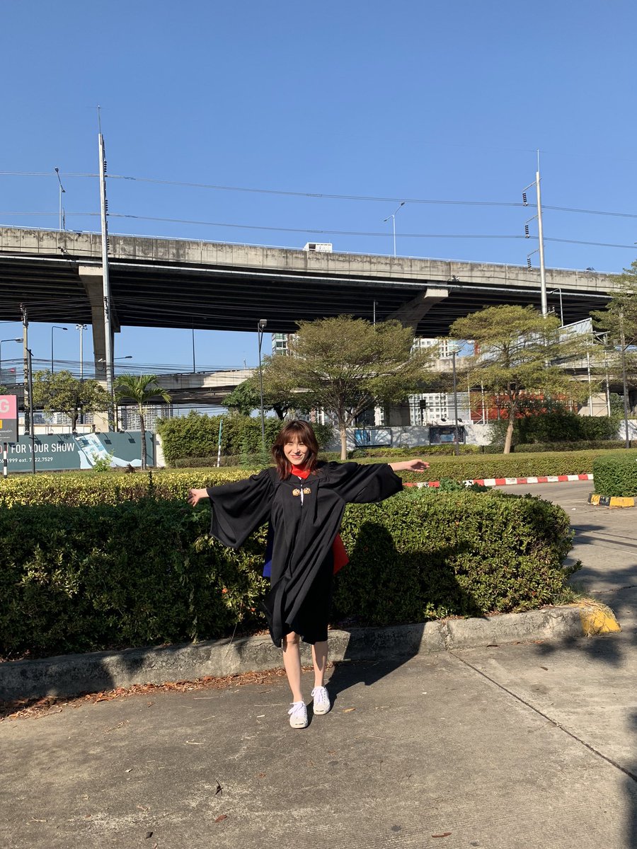 SistoryS's tweet photo. Officially graduated🎓
 after waiting for almost 2 years😂🥳 https://t.co/Id3e7EDvtR