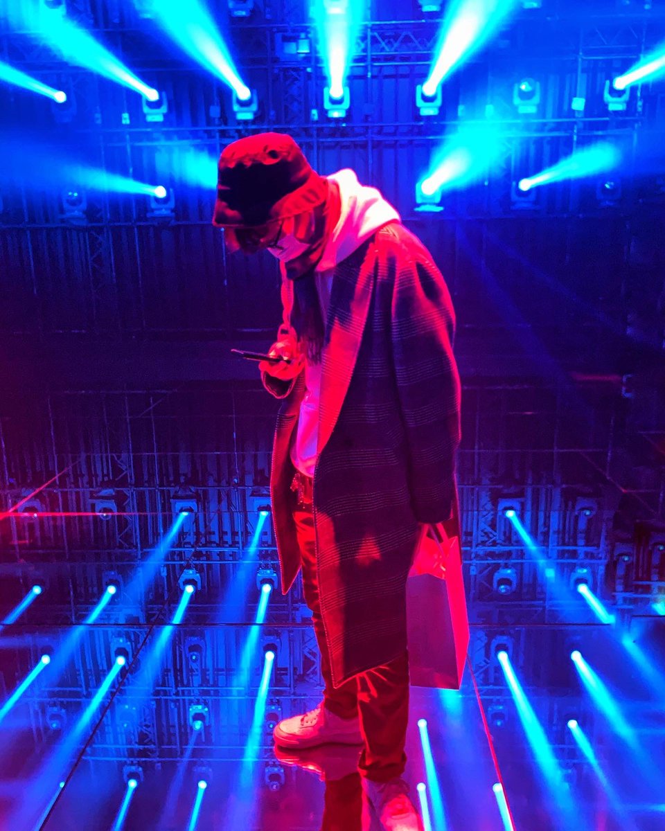 iamsoluckyman01's tweet photo. 青赤セット🔵🔴

#cctokyo #teamlab https://t.co/YfPKCZxOHM