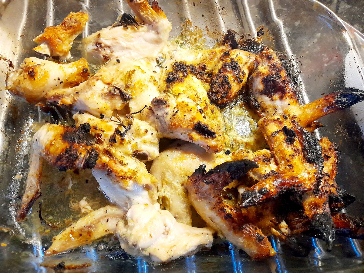 SarmaPavithra's tweet photo. Our #youngchef is cooking and baking up a storm at home. He is making pizza (yes, always from scratch) and he has made these sumptuous garlic and herb chicken wings. These are so finger-licking good and hands down, the best I have ever tasted 😍😋 #unschooler #selfdirectedlearner https://t.co/SeC1c8qO7O