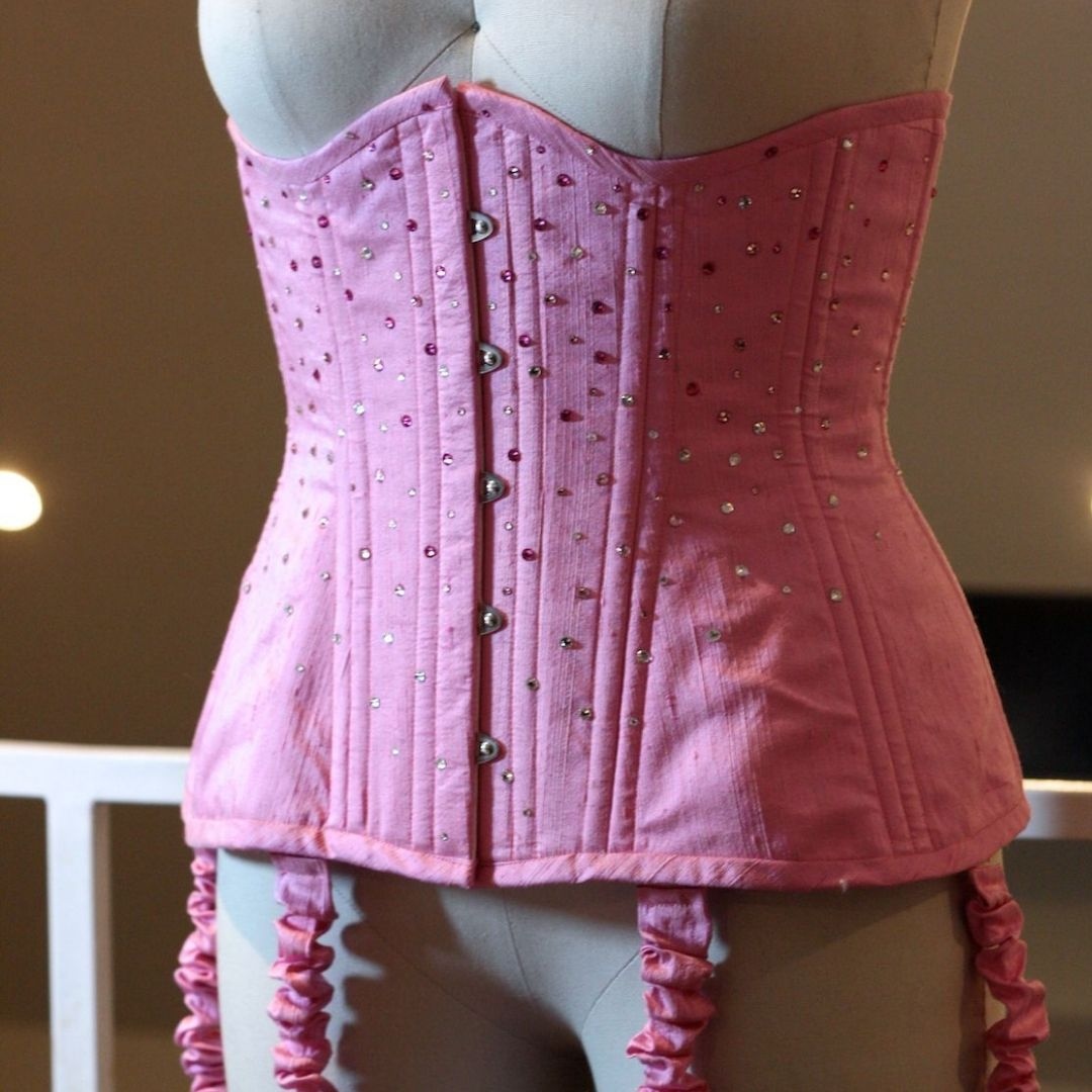 We're dreaming of a pretty pink weekend. 💕

------------

#CastleCorsetry #corset #corsets #corsetry #fashion  #hautecouture #couture #highfashion #madeinUSA #prettyinpink #sparkle #starsandgarters