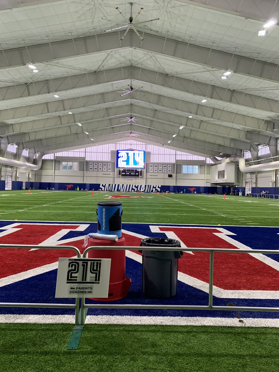 CoachDeuceTre's tweet photo. My guy @HunterDewbre is out at @SMUTrackAndXC attending speed camp. @plainsmentrack got better today as well as @MHSplainsmenFB. https://t.co/SdfgF85PcX