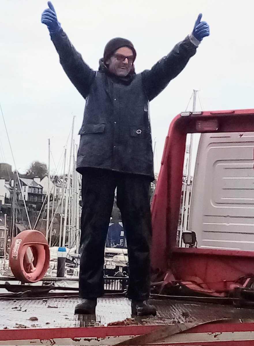 Famous lobster pot tree gone til next Xmas. Thanks to builders - Éamonn O'Neill, Duncan Sinclair, Des Hurley, the Ryders &amp; Renaults- our demolition crew Karl, Mark, John &amp; Jon, &amp; especially to all who donated to <a href="/RNLI/">RNLI</a>. Happy 2022 to you from us. #rnli #kinsale