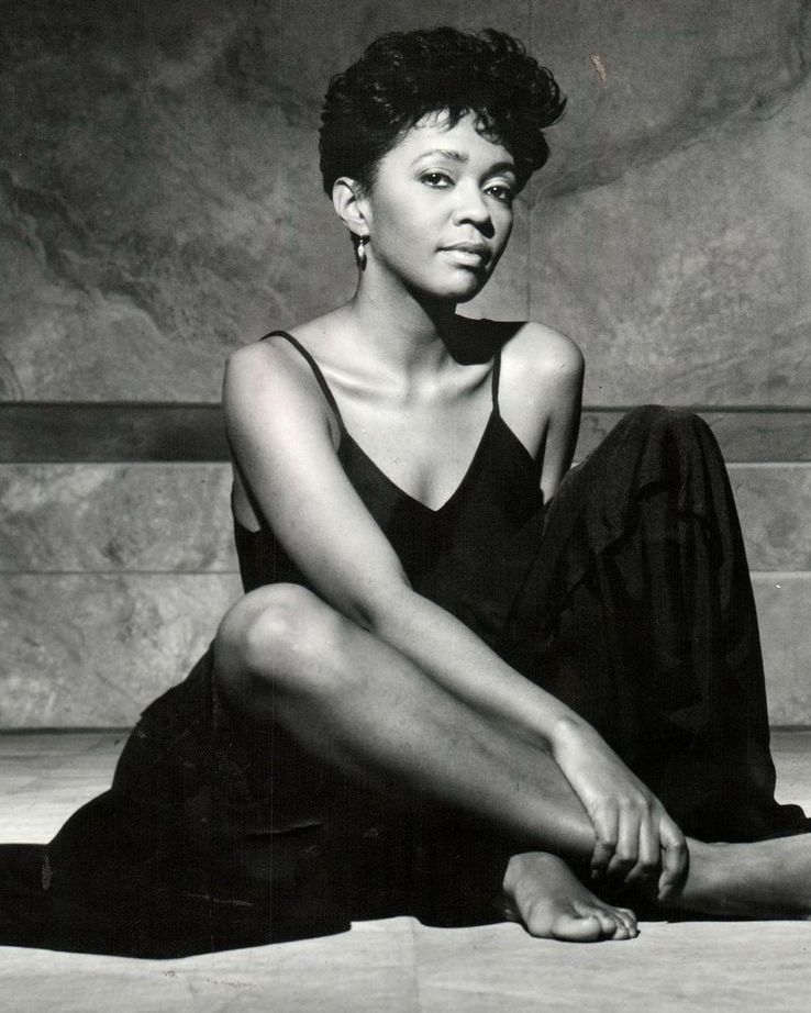 BlackFaves's tweet photo. Anita Baker. https://t.co/lYKUM5QTnK