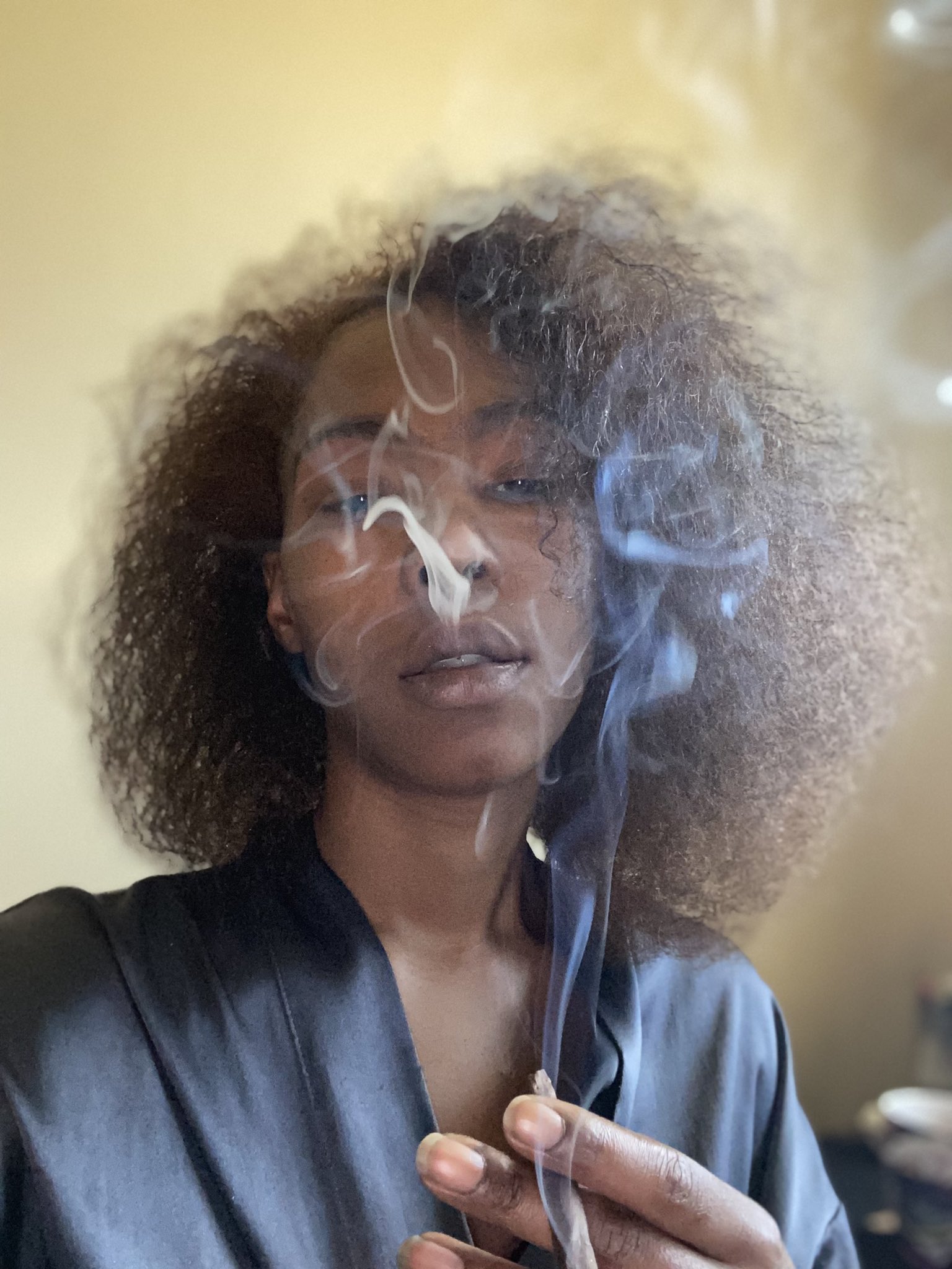 #Goodmorning #wake & #bake https://t.co/iiRGGSO37k