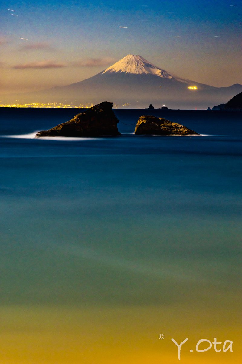 徒歩で移動しキャンプと登山をしながら、じっくり富士山と対話する。暫くはこのスタイルで撮影します。