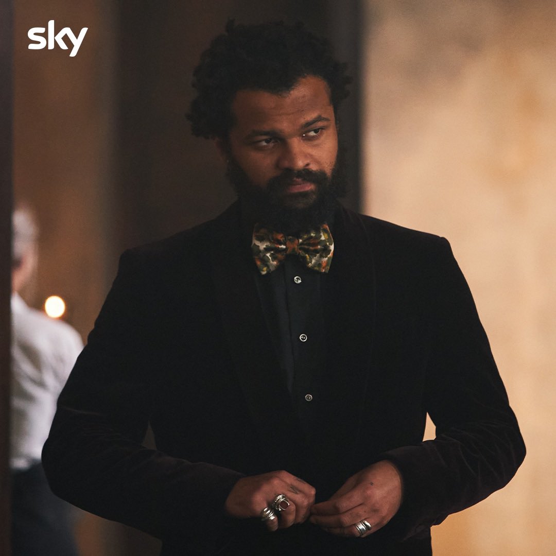 Are you ready? Episode 1 of Series 3 of <a href="/ADiscoveryOfWTV/">ADiscoveryOfWitchTV</a> is up on my <a href="/sundance_now/">Sundance Now</a> app in 🇺🇸. Check your <a href="/Shudder/">Shudder</a> and <a href="/AMCPlus/">AMC+</a> apps. And remember: we're getting an episode a week here. Because patience is a de Clermont virtue. ♥️ Enjoy! Or I'm sending Fernando. 😎