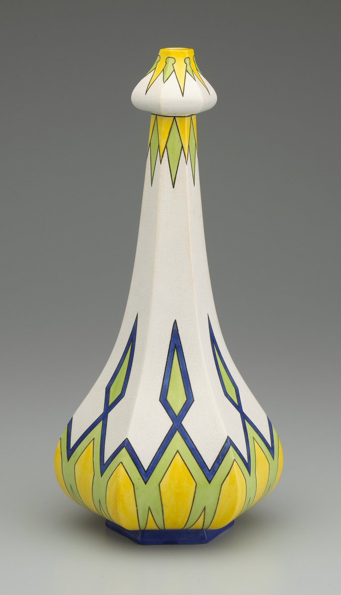 Arabia Porcelain Factory, Helsinki, Finland, Vase, from 'Fennia' series, c. 1902 https://t.co/4fvtKR2OR5 #artsmia #minneapolisinstituteofart https://t.co/AWII78xu2W