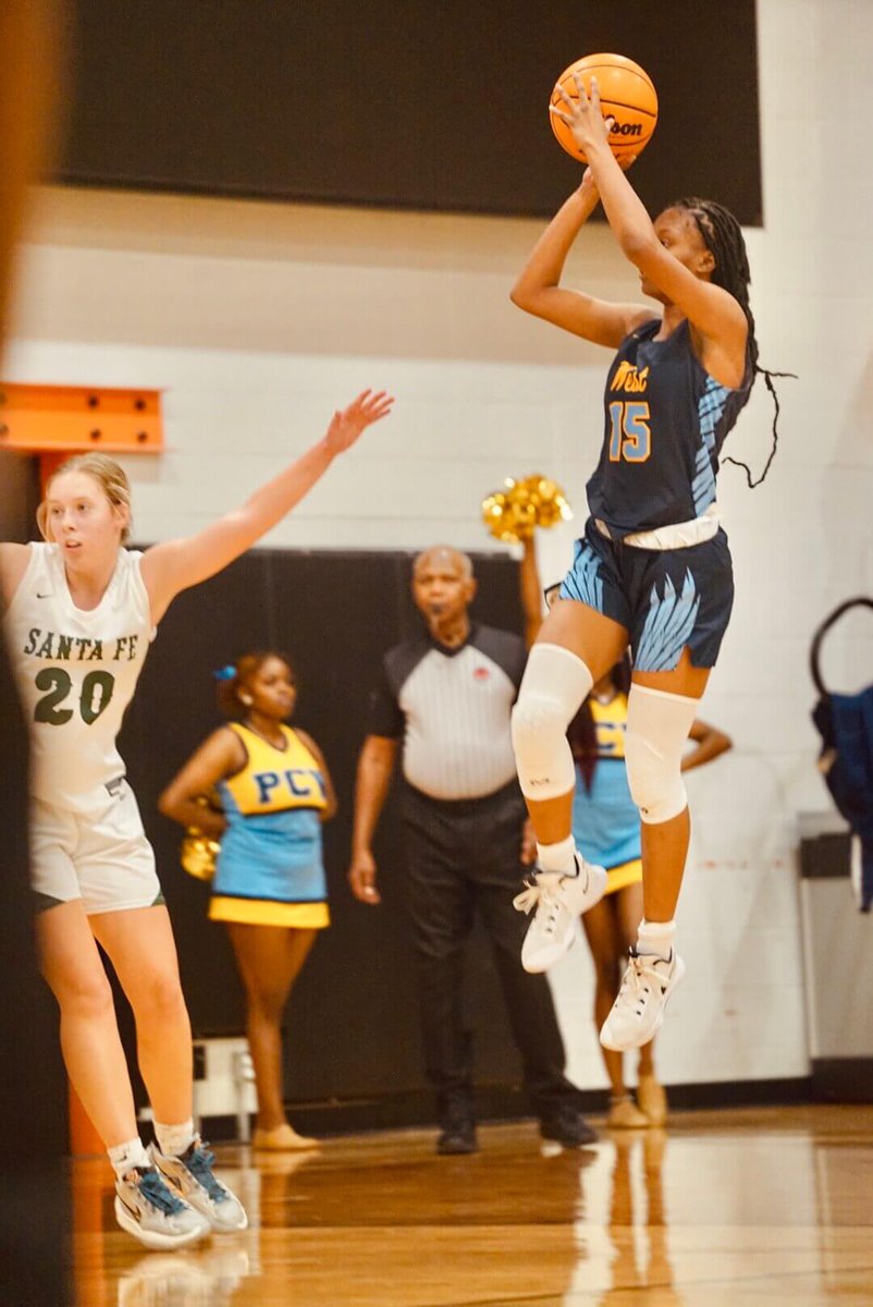 JazzlinBrown's tweet photo. PCWest 65 Santa Fe 40 Putnam City Invitational
Championship Game Vs Classen SAS
#PCDub15 #AttackEveryone https://t.co/eECP3xRA88