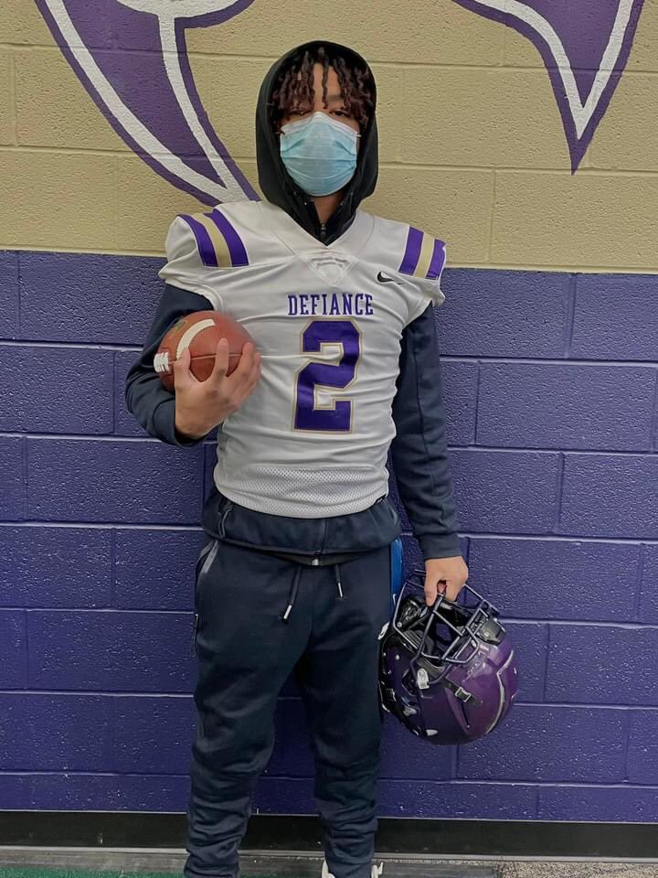 tc3711's tweet photo. Thank you Defiance College for the Great visit and making us feel welcomed 💜💛 @DCFBJackets @coach_shank05 https://t.co/3HNyufMhp6