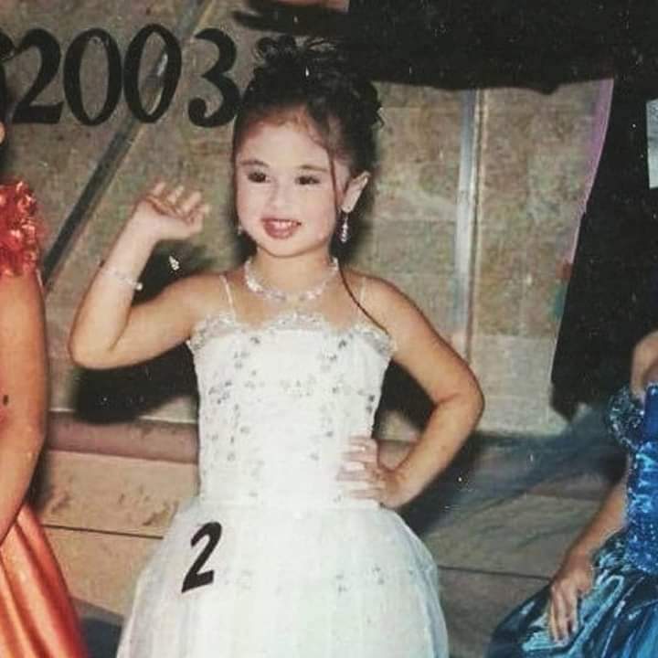 GAMORAYOURKARMA's tweet image. "A Lady in white is a fairy in herself."

#KissesDelavin | @KissesDelavin
#Kissables

Kisses (2003)                             Kirsten (2021)