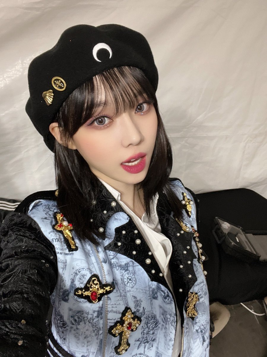 raraa (xxthvnaraa) Twitter