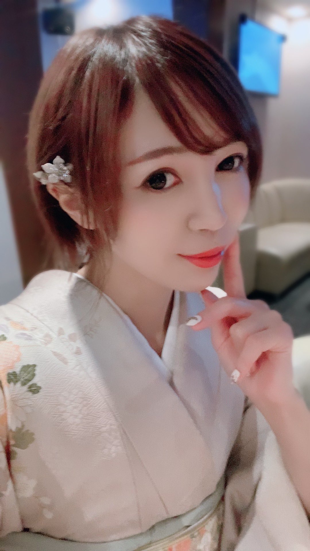 ヤプーズマーケット 宇佐木りん 嬢王様♡宇佐木りん (@usarin0325) / X