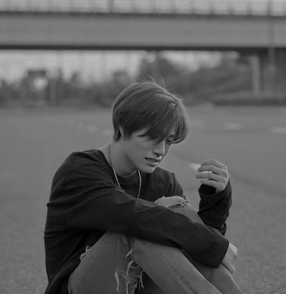 skylewritez's tweet image. longing for you
a dfy oneshot special.
       — yēdam longs for him. it's been a year since his bebu, doyoūng passed away. he was okay when he thought he was but it was never been that easy.