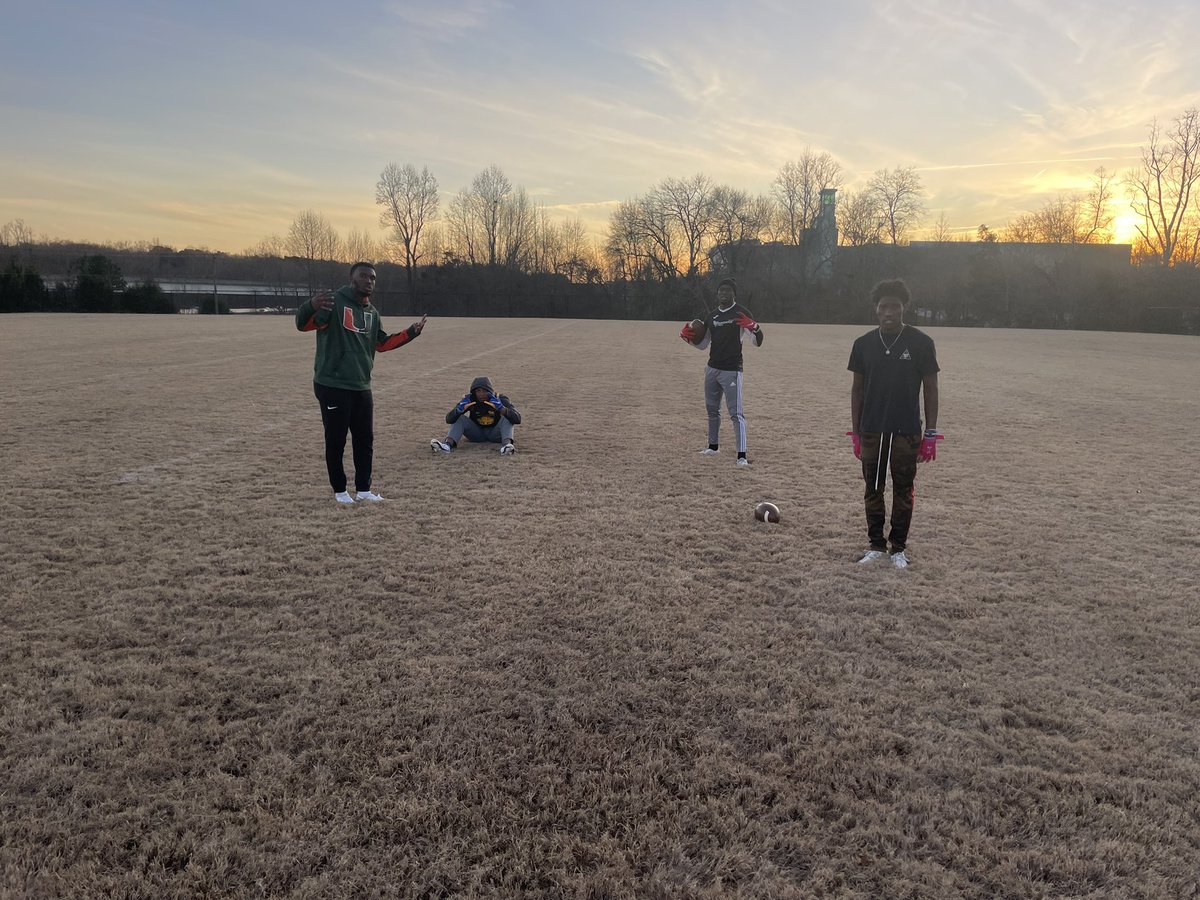 We got it in yesterday‼️ Behind the scenes with  <a href="/TMack_14/">Buddy Mack💸</a>  <a href="/JacobXHarris_/">Jacob Harris</a> @Davion_W1911 and 22 <a href="/kaisonrhea/">theyluv__24</a> (currently looking for a home)‼️ Good work fellas‼️