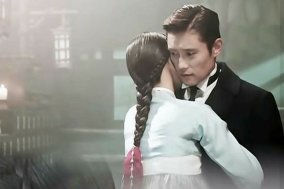 dramacupid's tweet photo. 𝑰𝒇 𝒉𝒂𝒑𝒑𝒊𝒍𝒚 𝒆𝒗𝒆𝒓 𝒂𝒇𝒕𝒆𝒓 𝒅𝒊𝒅 𝒆𝒙𝒊𝒔𝒕,𝑰'𝒅 𝒔𝒕𝒊𝒍𝒍 𝒃𝒆 𝒉𝒐𝒍𝒅𝒊𝒏𝒈 𝒚𝒐𝒖 𝒍𝒊𝒌𝒆 𝒕𝒉𝒊𝒔🫂💜✨💫 https://t.co/m307LHigcj