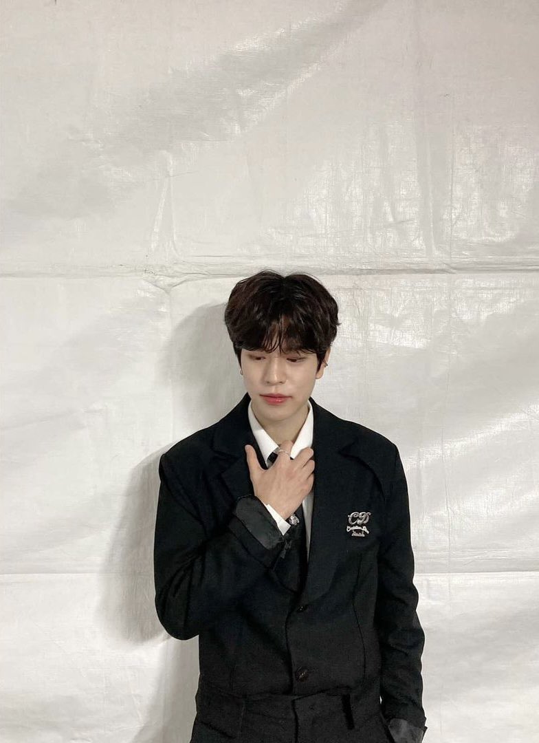 oh he knows what he’s doing to me