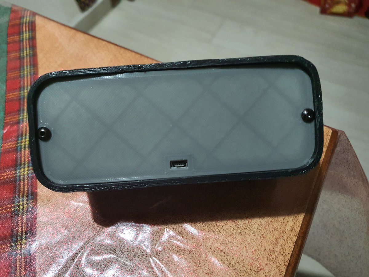 daga_la's tweet image. Un paio di mesi fa ero alla ricerca di un mixer volume fisico ma dopo aver trovato la soluzione non volevo spendere 70$ allora, in queste vacanze di Natale, alla modica cifra di 17€ ho comprato 5 potenziometri un Arduino et voilà 😄 #PCPanel