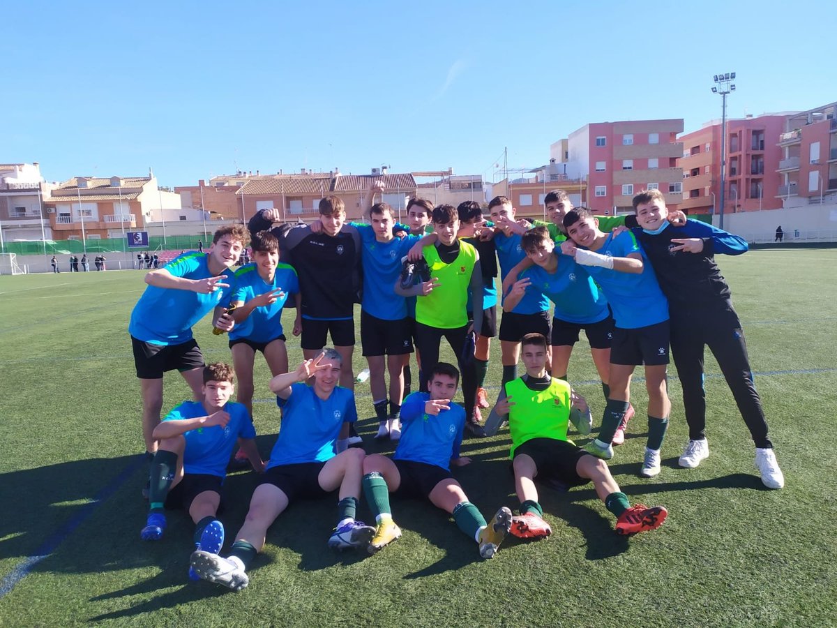 CADETE"A"
LaCanteraverde
Los Garres
     0-2
Ranerocf
Goles: Alejo y Chato