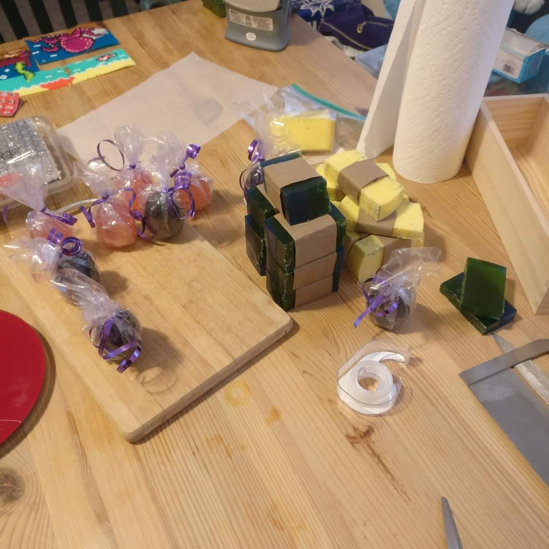 devildragon1331's tweet photo. Google photos sent me this gem this morning. 2 years ago today, just a few days before launching the Etsy store. 
Oh how things have changed!
#etsy #etsyshop #etsyseller #beginning #thestart #change #startup #memories #soap #soapmaking #soapmaker #homemade #handmade #handmadesoap https://t.co/torVJWeL6y