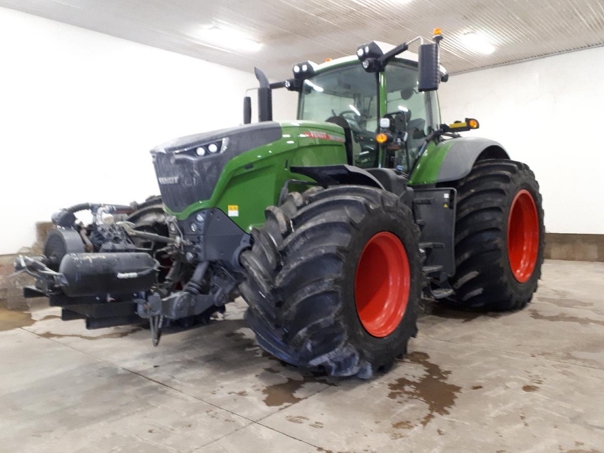 Ben McNally (@mcnallyfarms7) on Twitter photo Late arrival , another 1000 series with some Goodyear LSW big buns <a href="/AdvantageFarm/">Advantage Farm</a> <a href="/VanAertBryce/">Bryce Van Aert</a> <a href="/AertVan/">Jeffvanaert</a> Late arrival , another 1000 series with some Goodyear LSW big buns <a href="/AdvantageFarm/">Advantage Farm</a> <a href="/VanAertBryce/">Bryce Van Aert</a> <a href="/AertVan/">Jeffvanaert</a>