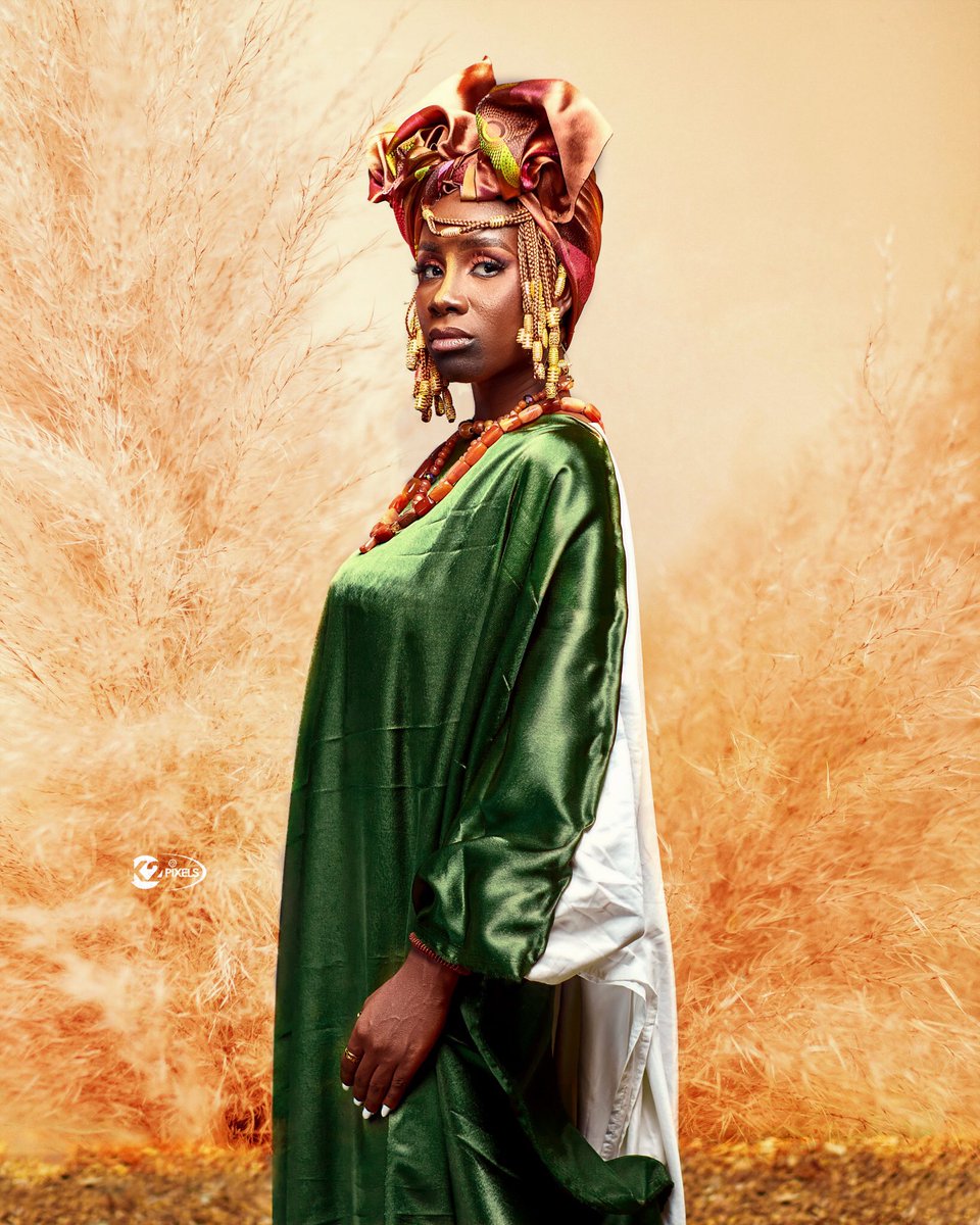 k2pixels's tweet photo. | Serrรญn |
We miss the real by lack of attention, and create the unreal by excess of imagination
Photography @k2pixels
Model @abena_bina
Mua @edds_elegance
Outfit made by @edds_elegance
#k2pixels #nikon #Ghana #Godox #colors https://t.co/wABSfPhTYw
