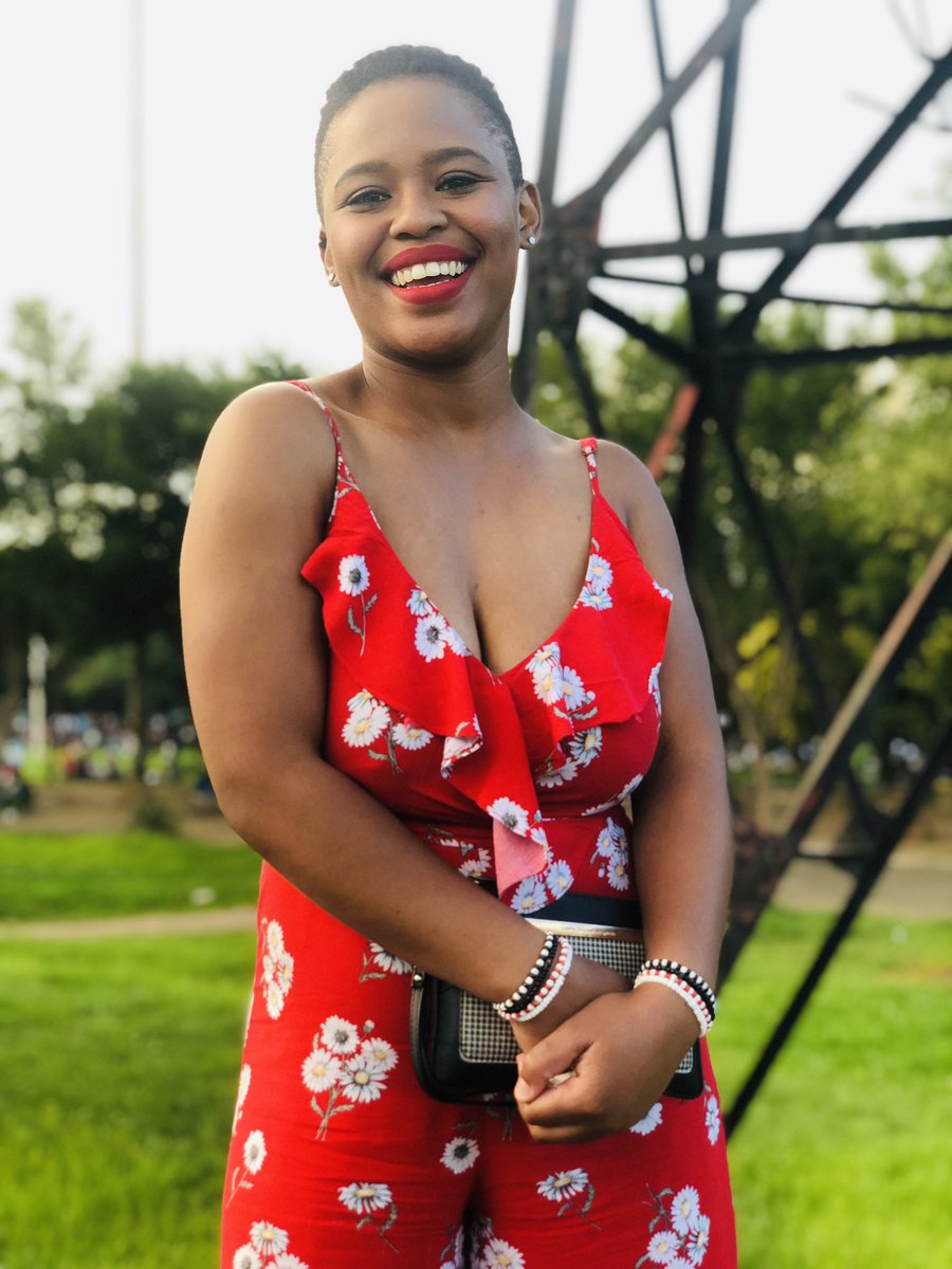 27. #umjolowithazola. 