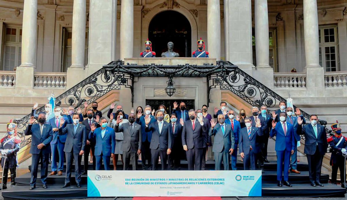 Deseamos éxitos a #Argentina en la Presidencia de la #CELAC y reconocemos la loable labor realizada por #México durante este difícil período, al frente del mecanismo de integración. 
#Cuba seguirá apostando por la unidad dentro de la diversidad latinoamericana y caribeña.