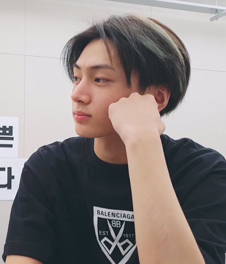kylexpjs's tweet photo. kunware hindi kinikilig🥲🌽

#ENSD #ENGENESelcaDay
#JAY @ENHYPEN_members  @ENHYPEN https://t.co/gwpe7m5F1p