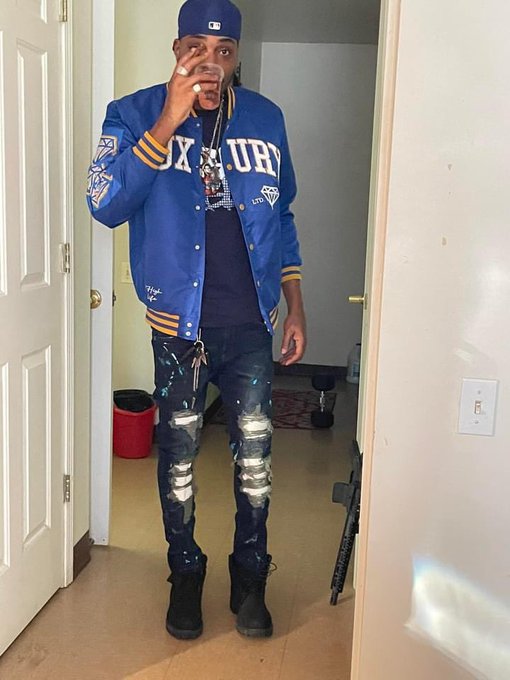 Real nigha birthday wish me one https://t.co/akMotpHS9e<a href="/tag/newprofilepic"class="tags"><span>#newprofilepic</span></a>