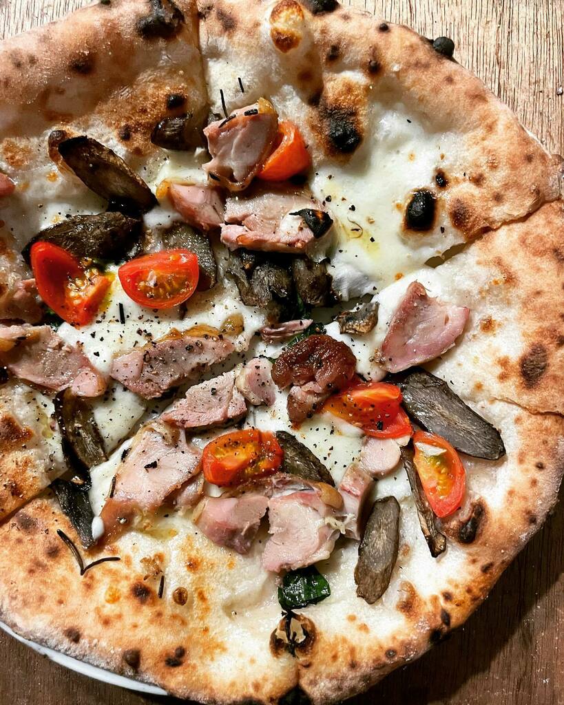 1月9日（日）情報🔥

①ランチ気まぐれ
チーズベース/ハーブチキン/水田ごぼう

②イートイン
ランチ、ディナー共にまだ空きあります！

③デリバリー
ランチ：少し枠が埋まっておりますのでご予約はお早めに
ディナー：まだ空きあり、ご予約お待ちしております！

3連休中日皆さんお待ちしてます！