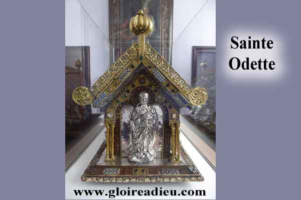 sciencesocculte's tweet photo. Sainte Odette https://t.co/R0DGxjwOFv 
#Marie #NeuvaineDePrières https://t.co/4J7qZFwwxP