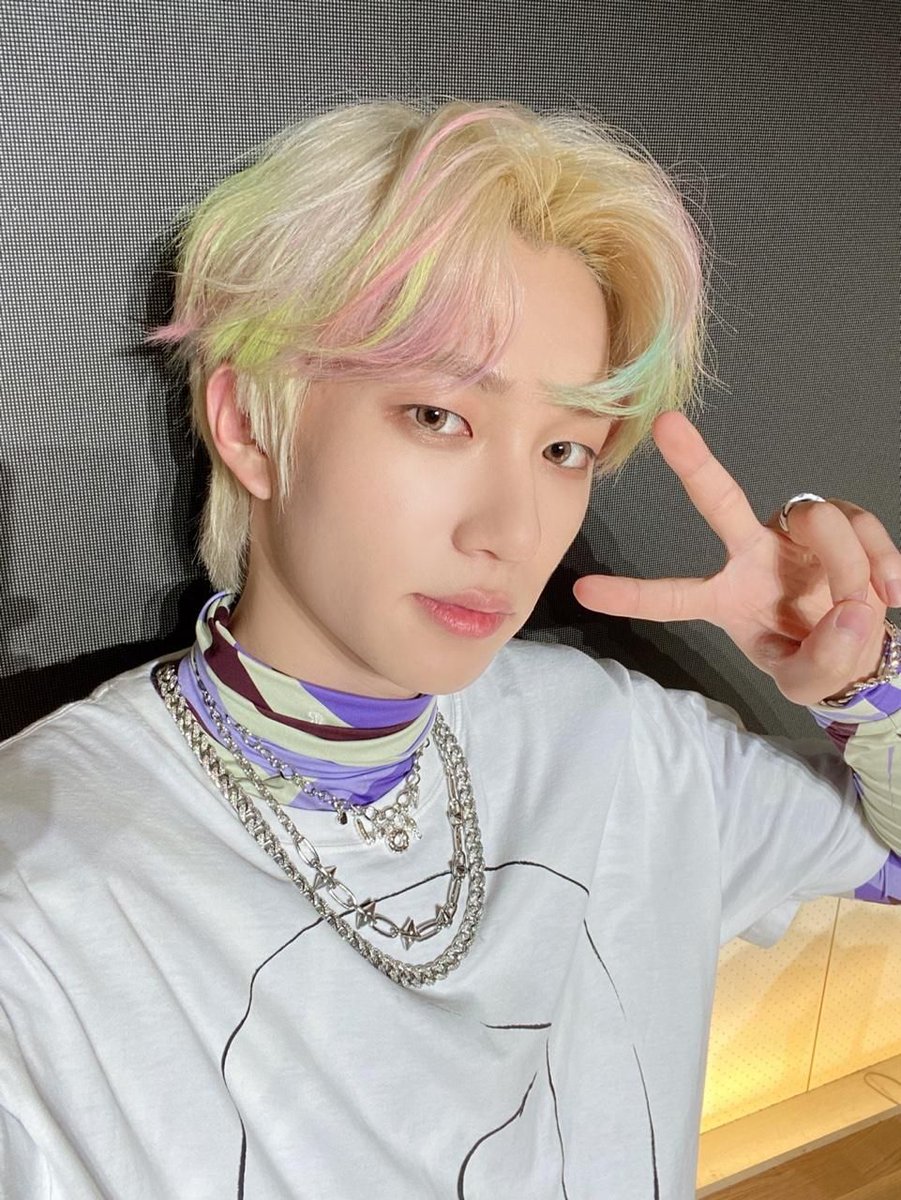 theo_archives's tweet photo. 📸 [P1CK!] P1Harmony 3rd Mini Album [DISHARMONY : FIND OUT] 팬 사인회 Selfie #1 #THEO #테오 https://t.co/2gsn864RyZ