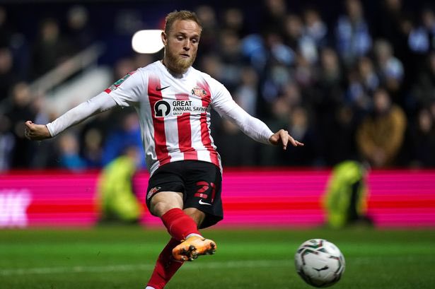 hubfootballclub's tweet image. If you could only PICK ONE, who are you picking?

RT | #SAFC Pritchard 🔴
LIKE | #SWFC Sheffield Wednesday 🔵