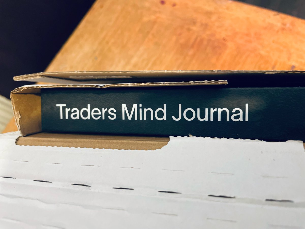 TradeZoro's tweet photo. Ooooh looky what arrived today - What a stunning quality bit of kit @mind_traders - Can’t wait to start using this https://t.co/AzXBFWbYxB