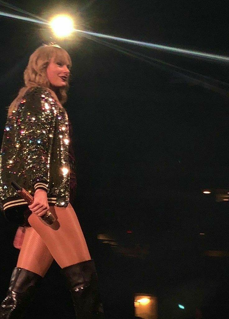 tswifthinker's tweet photo. rep taylor pls come back https://t.co/b0lGiz7uTR