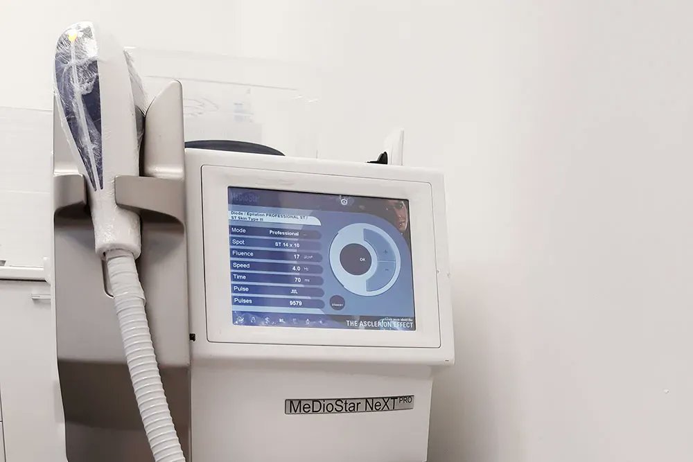 FamilyDocplus's tweet image. Hair removal with lasers guide

Laser hair removal is one of the most effective and efficient ways to remove unwanted hair today, both for women and men.

In 1997, the FDA approved the method itself, which was first discovered in the 1970s. 

Link: buff.ly/3qXTyfB