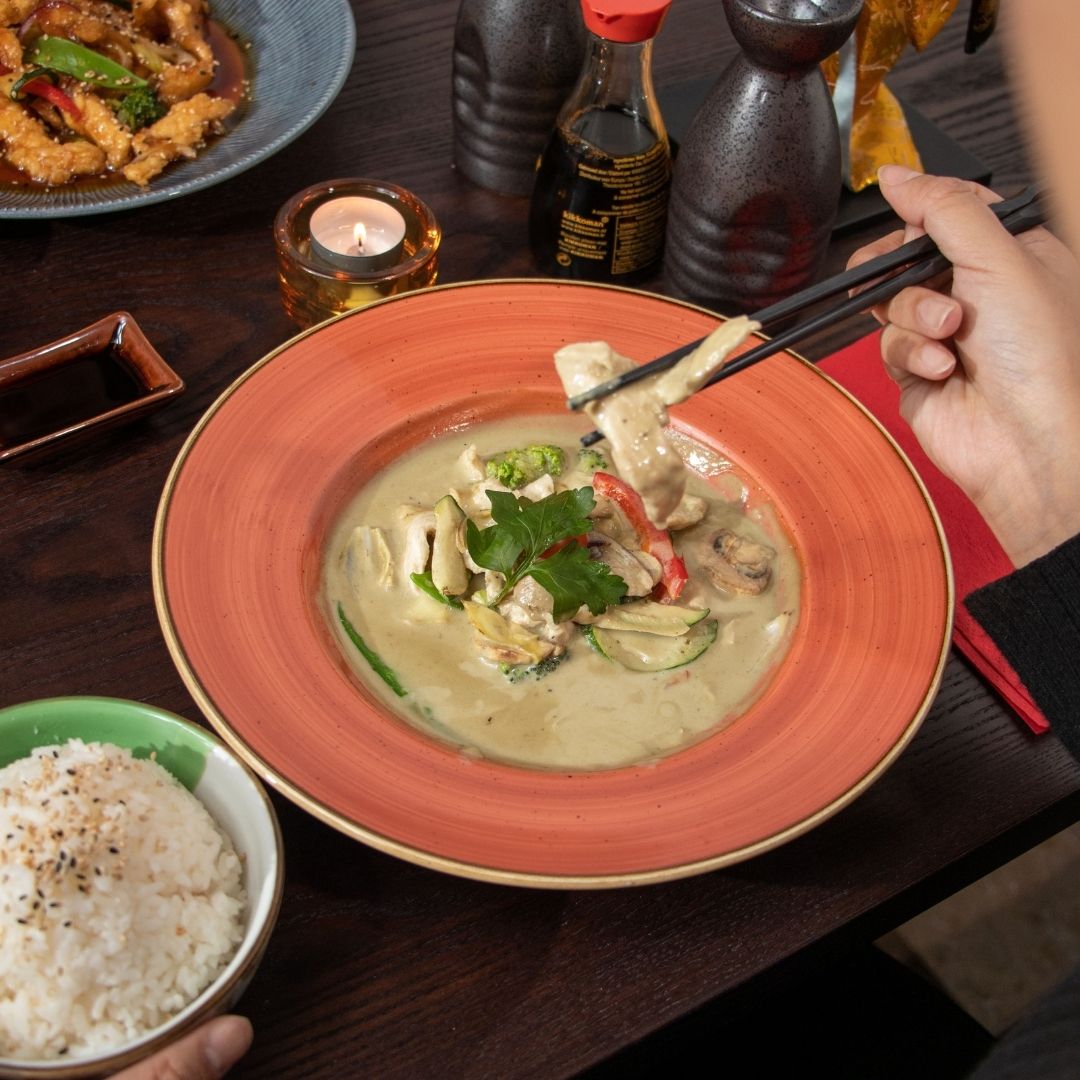 EatokyoCapel's tweet photo. Japanese cuisine is the ultimate comfort food! 😍

Order now via https://t.co/ewSGH5wL7g
#EatokyoCapelStreet #JapaneseFood https://t.co/BZY2NxZlEx
