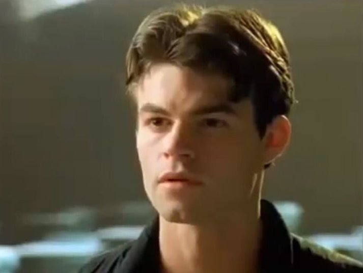 ⠀

     ──── young Cassius

⠀