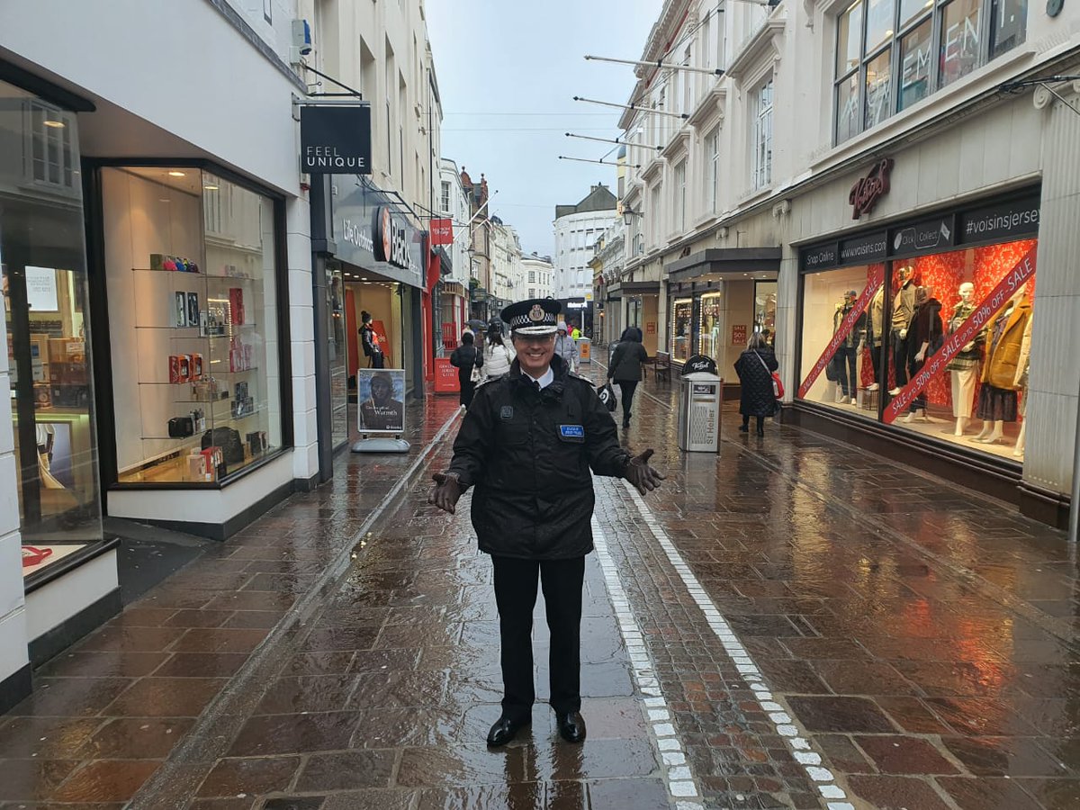 Robin Smith tweet media